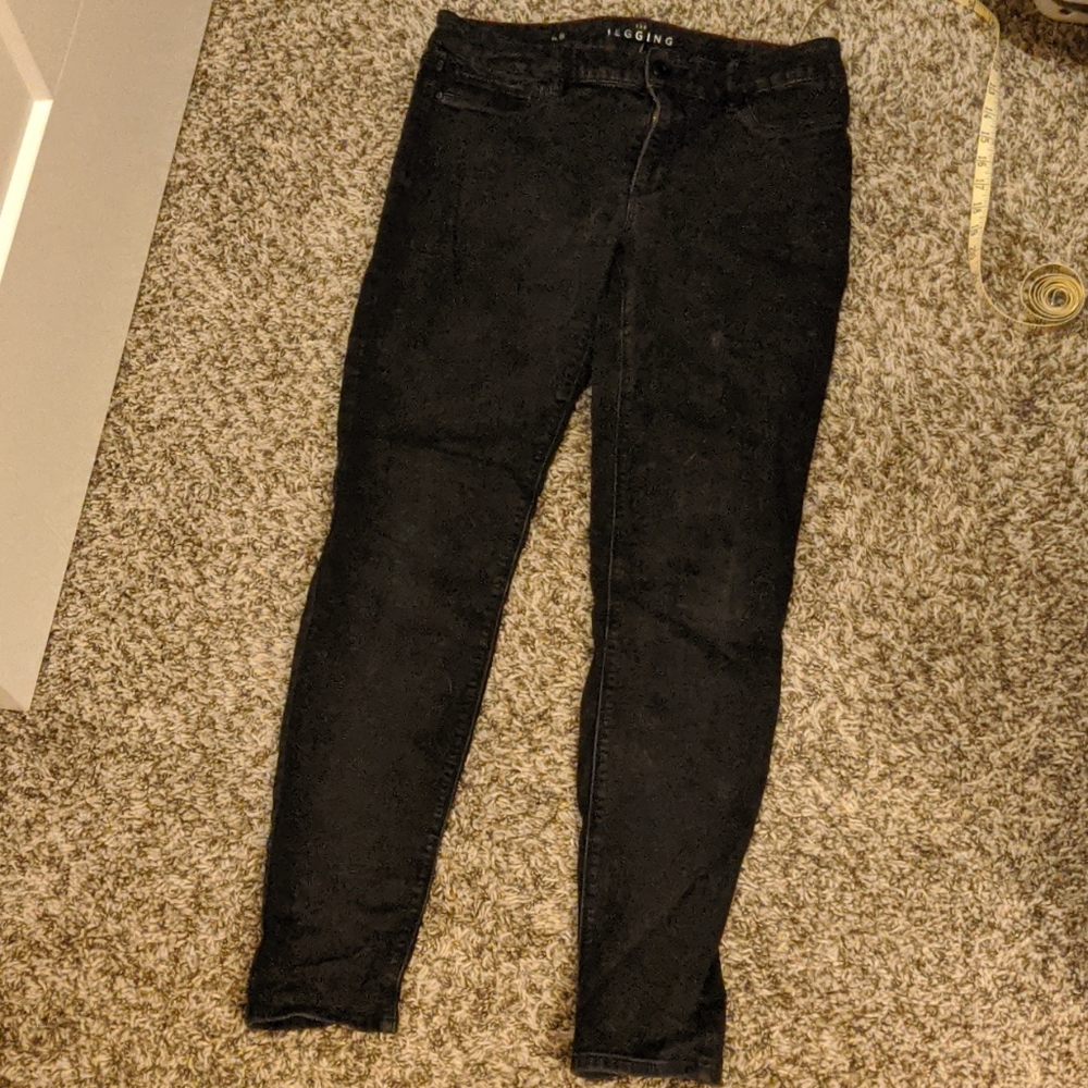 White House Black market size eight jeggings